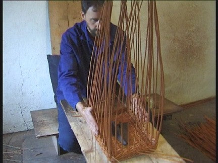 DVD1 - Square Willow Picnic Basket made by Norbert Platz - Traditional Irish Basketmaking Documentary