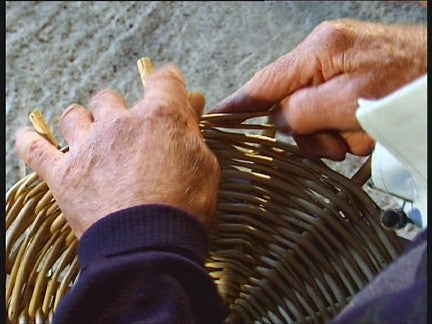 DVD2 - Round Willow Shopping Basket made by Bill Sinnott - Traditional Irish Basketmaking Documentary