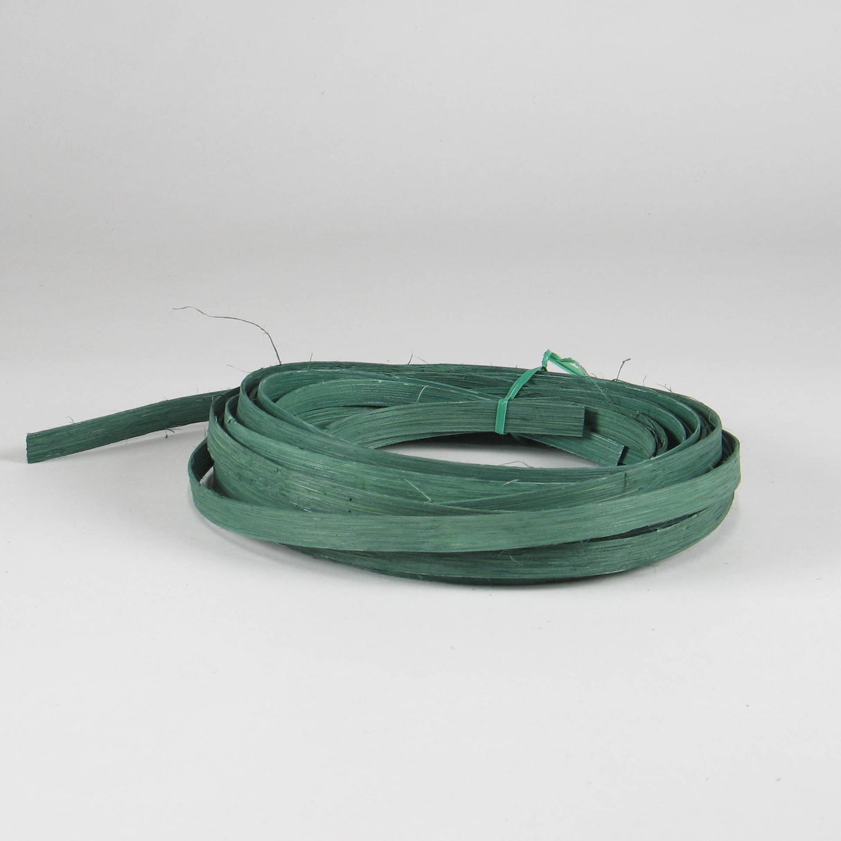 Apple Green - 1/2" Flat (0.25 lb. bundle)