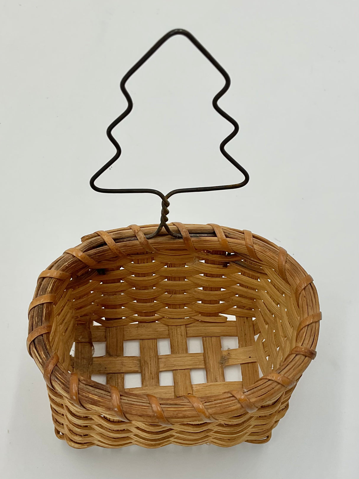 Tree Ornament Basket Pattern