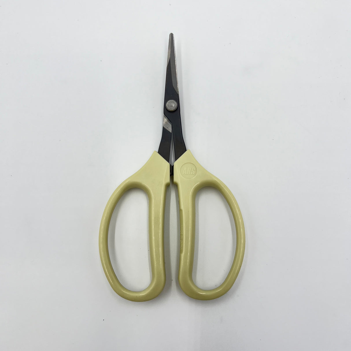 Japanese ANGLED SHORT BLADE Scissor (Tan Handle)