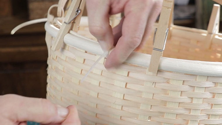 VIDEO - Attaching Rims to Your Basket