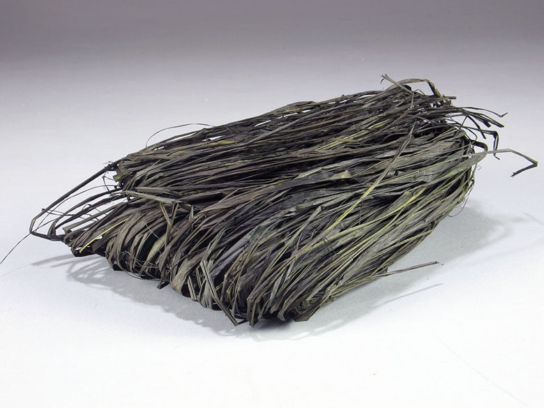 Onyx Black Raffia 2 oz.