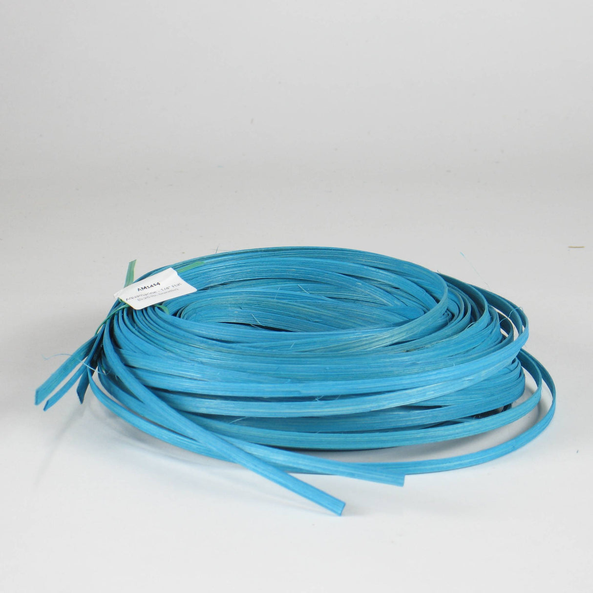 Aquamarine - 1/4" Flat (0.25 lb. bundle)