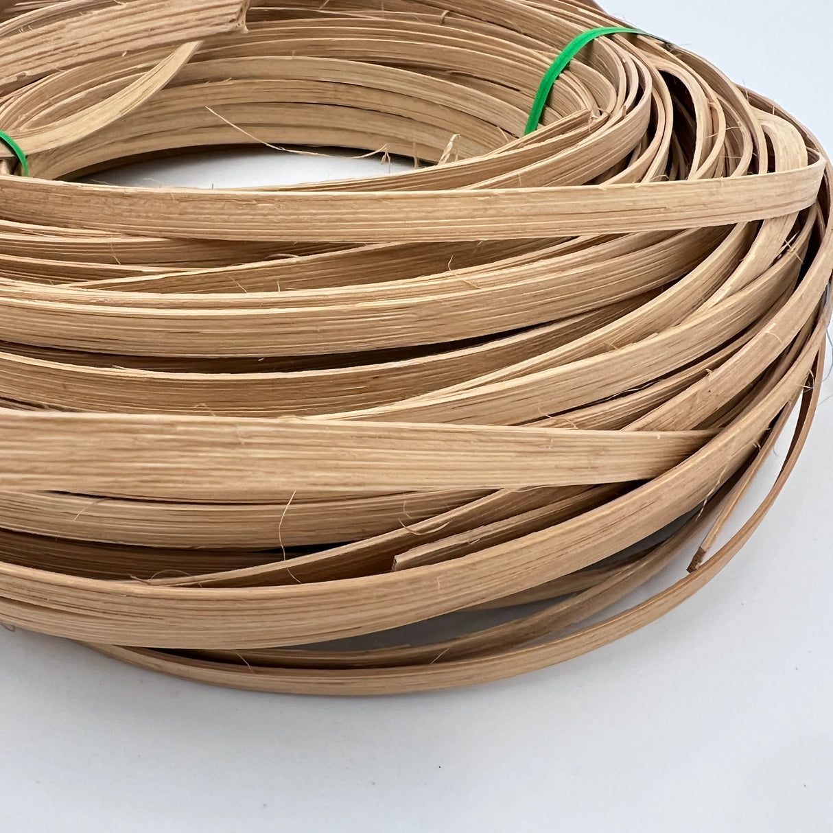 Oak - 1/4" Flat - Dyed Reed (1/2 lb coil)