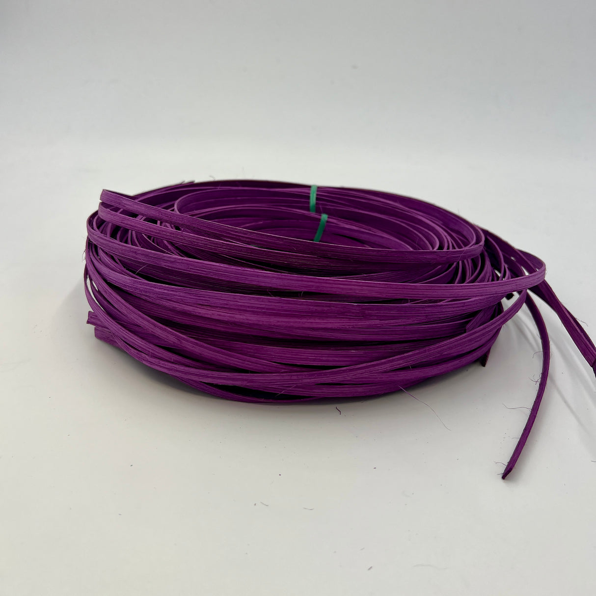 Orchid - 1/4" Flat - Dyed Reed (1/2 lb coil)