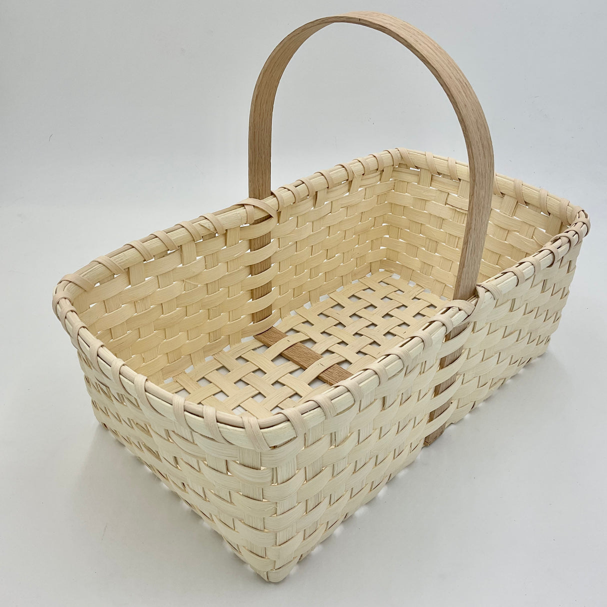 Market Basket with D Handle Basket Pattern