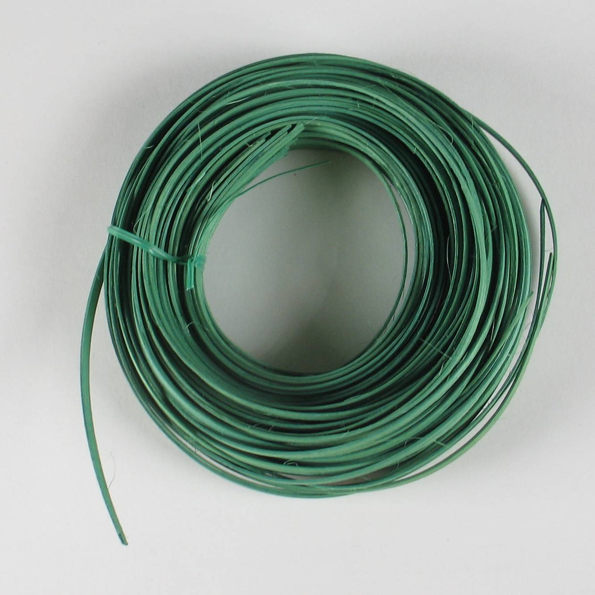 Kelly Green - 1/4" Flat (0.25 lb. bundle)